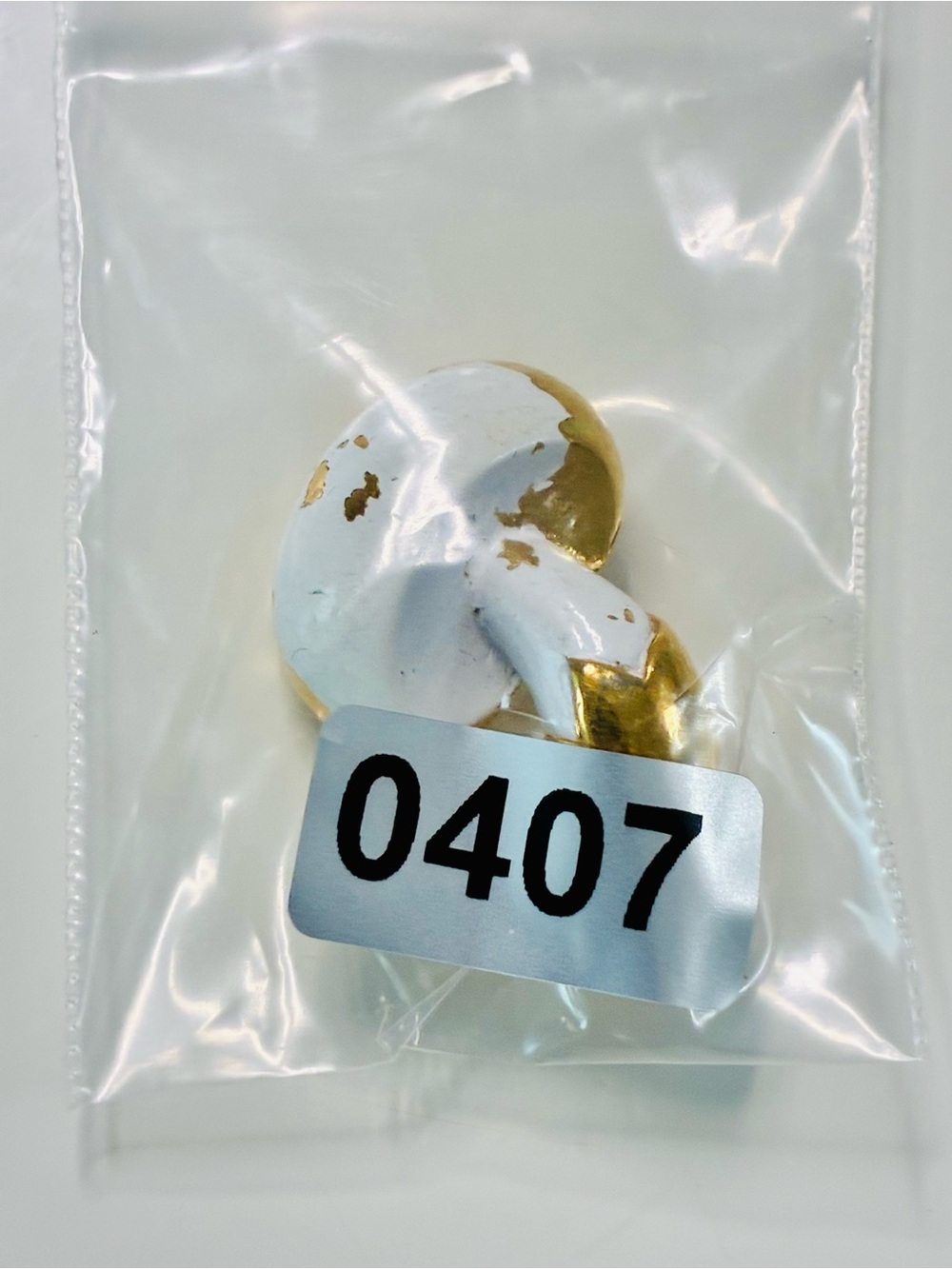 VTG White and Gold Mushroom Brooch Retro Tiny - Picture 13 of 13